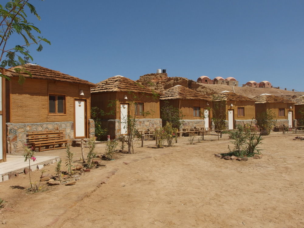 Roots Red Sea Hotel El Qoseir Exterior photo
